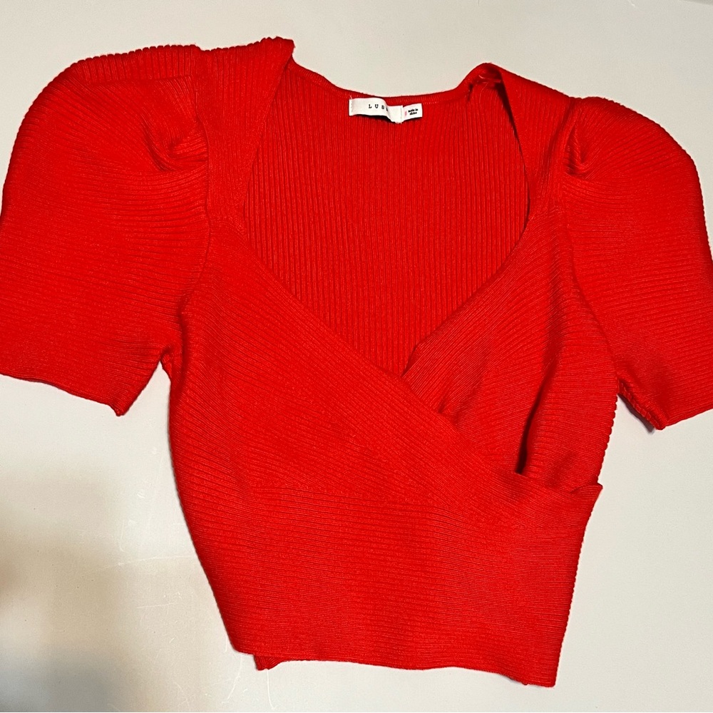 Lush red knit sweater short sleeves( new without tags)